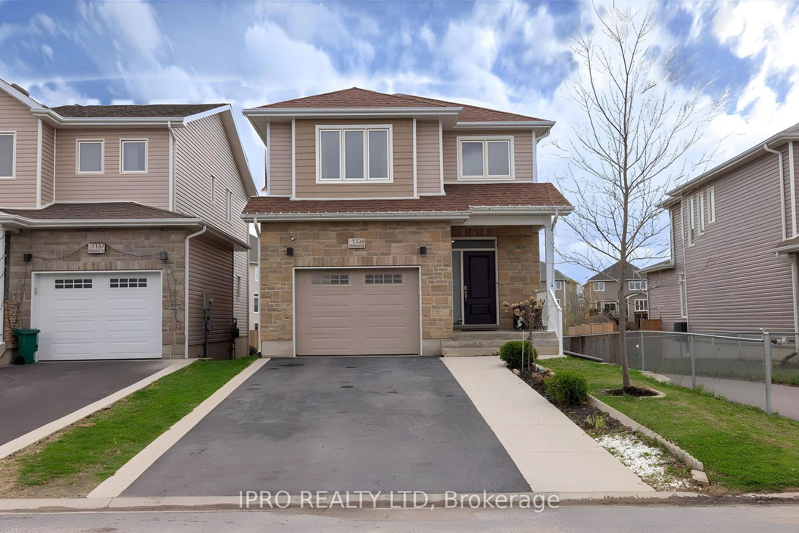 Detached House for sale at 1139 Horizon Drive, Kingston, K7P 0M3 - MLS: X12123827
