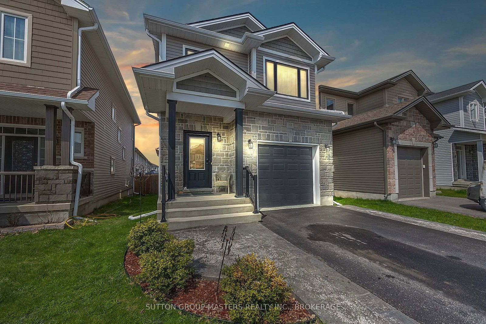 Detached House for sale at 217 Holden Street, Kingston, City Northwest, K7P 0L1 - MLS: X12124042