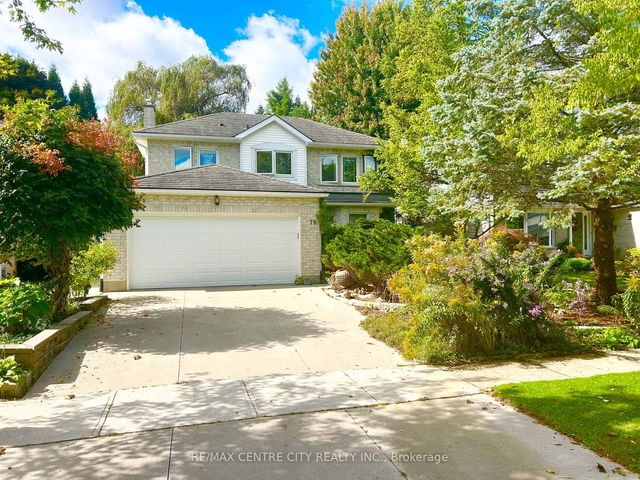 78 Colonial Crescent