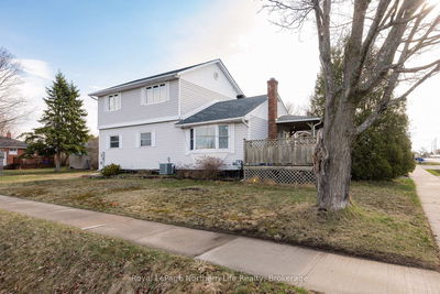 920 Lawson St, North Bay - West End image-0-1