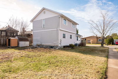 920 Lawson St, North Bay - West End image-0-4
