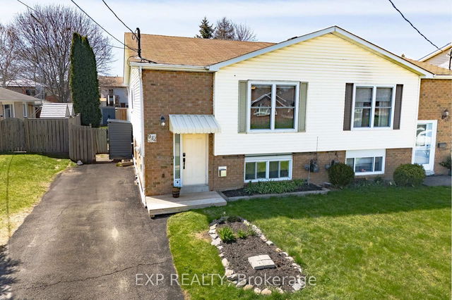 934 Westwood Crescent