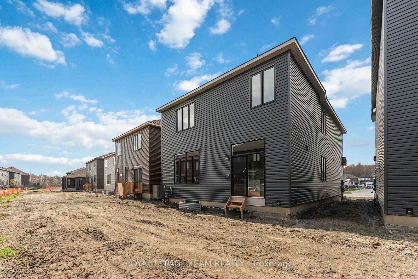 2026 Wanderer Avenue • Manotick, ON photo 33