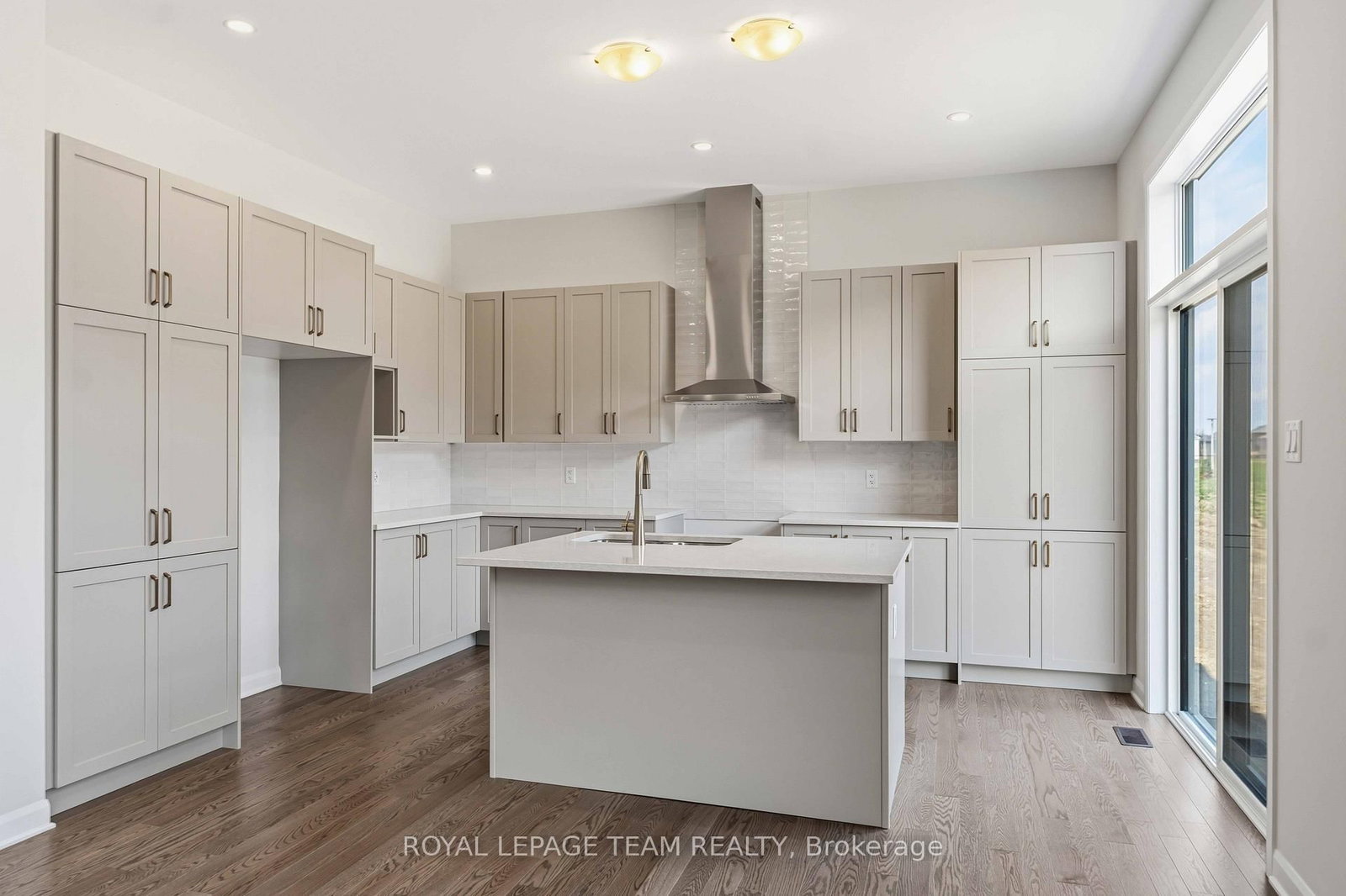 2026 Wanderer Avenue • Manotick, ON photo 9