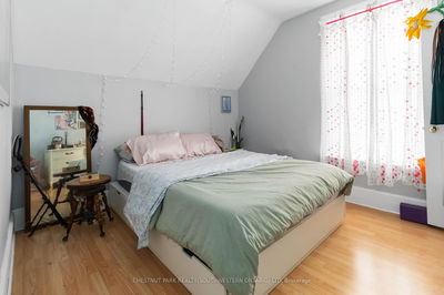 12 Duke St, Brantford -  image-0-4