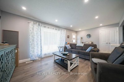 11 Hillcrest Ave, Brantford -  image-0-4