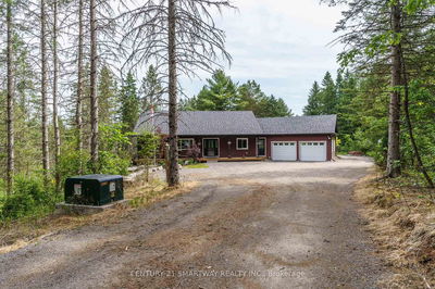 96 Main St, Burk's Falls - Burk's Falls