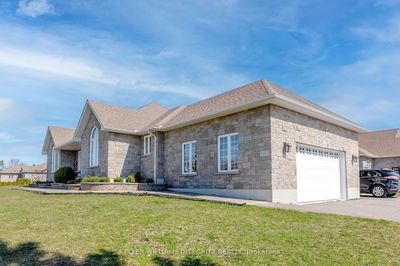15885 Manning Rd, South Stormont - Long Sault image-0-2