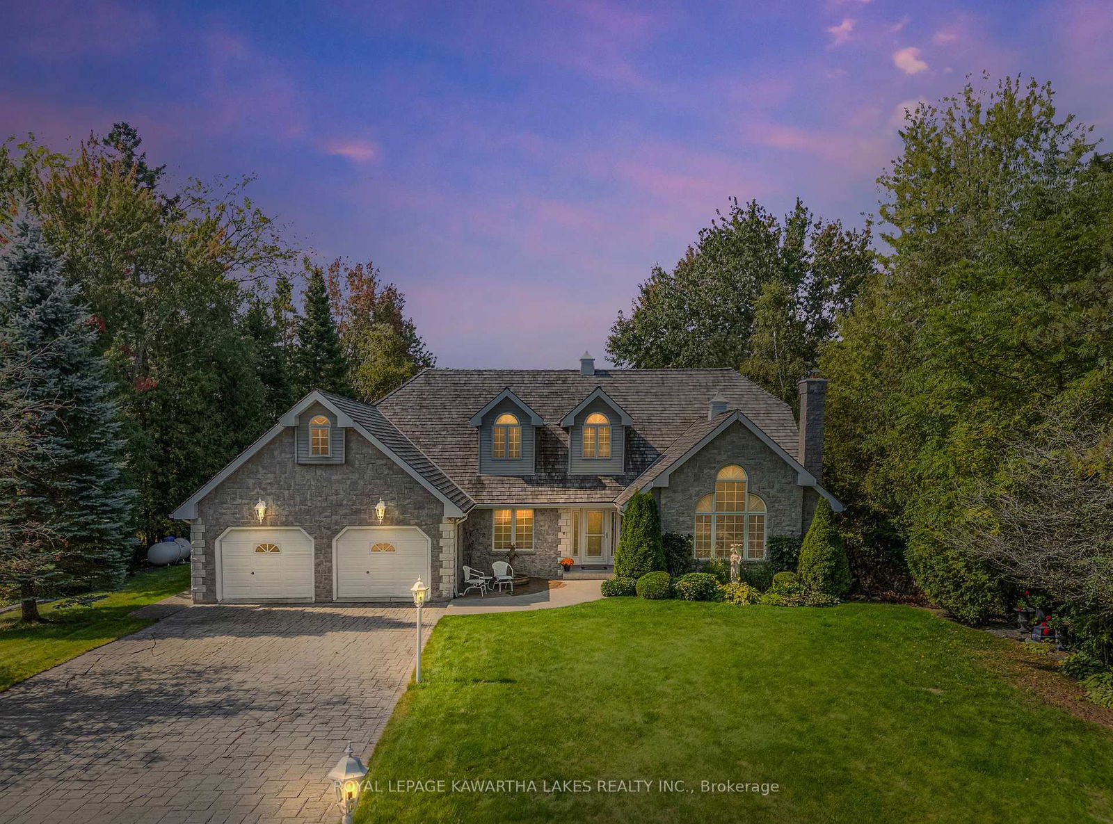 Property at 4 Sturgeon Glen