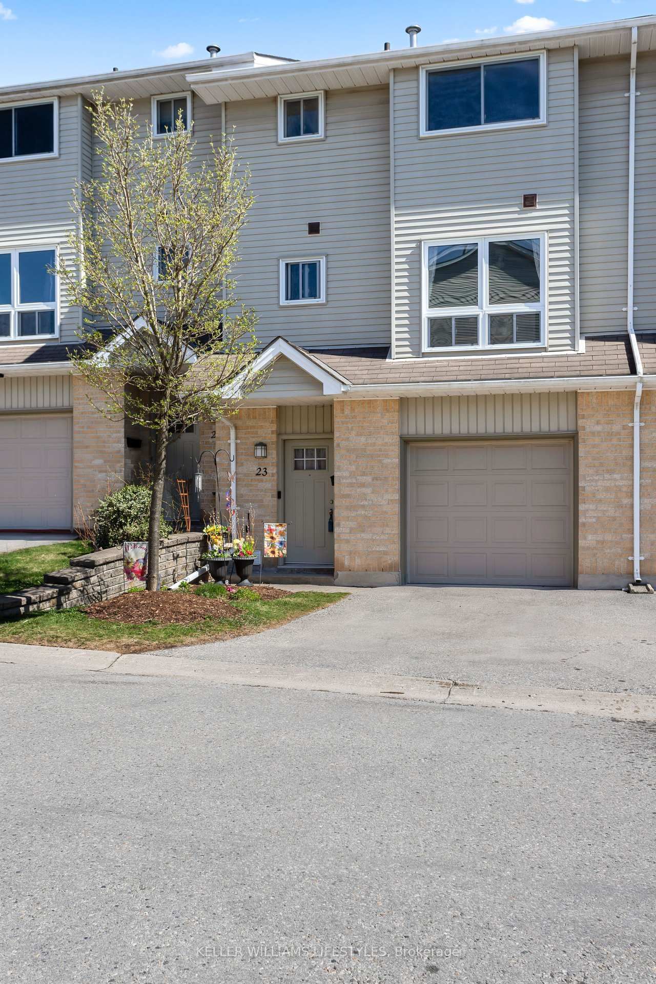 Townhouse for sale at 23-536 Third Street, London East, East H, N5V 4R5 - MLS: X12124781