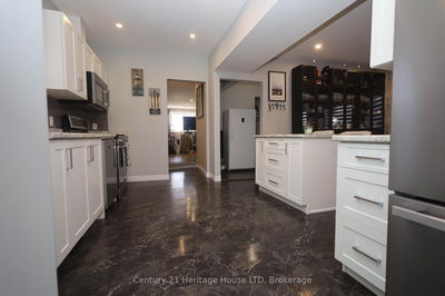 264 Henrietta St, Fort Erie - Central image-0-4
