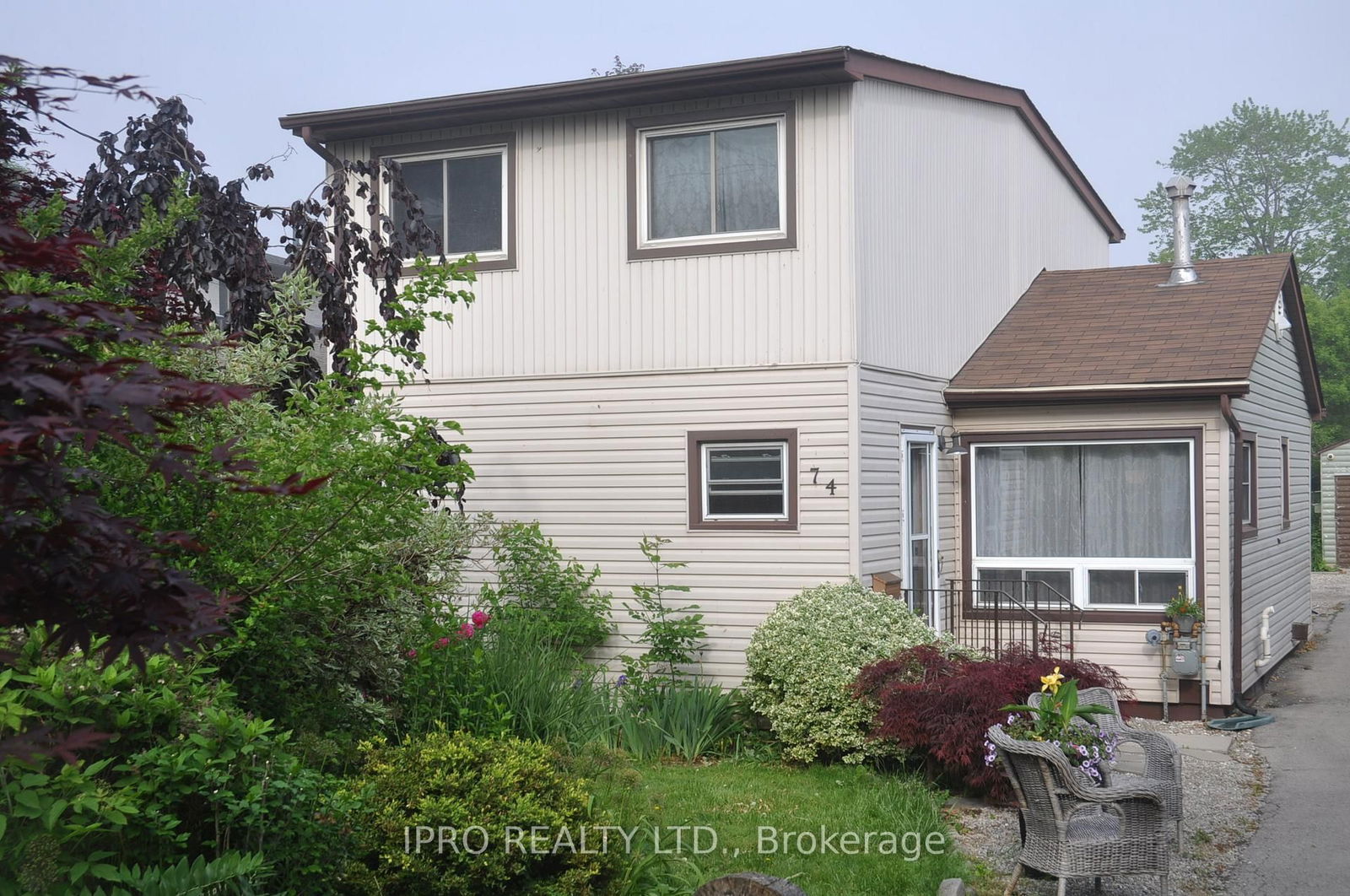 Detached House for sale at 74 Pinelands Avenue, Hamilton, Lakeshore, L8E 3A9 - MLS: X12124985