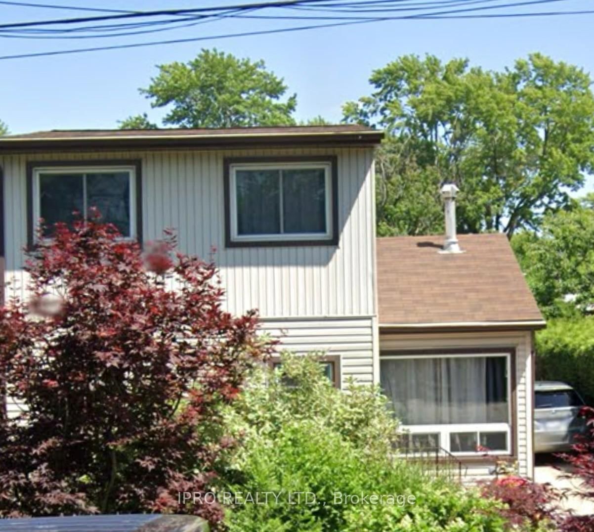 Detached House for sale at 74 Pinelands Avenue, Hamilton, Ontario, L8E 3A9 - Stoney Creek - MLS: X12124985