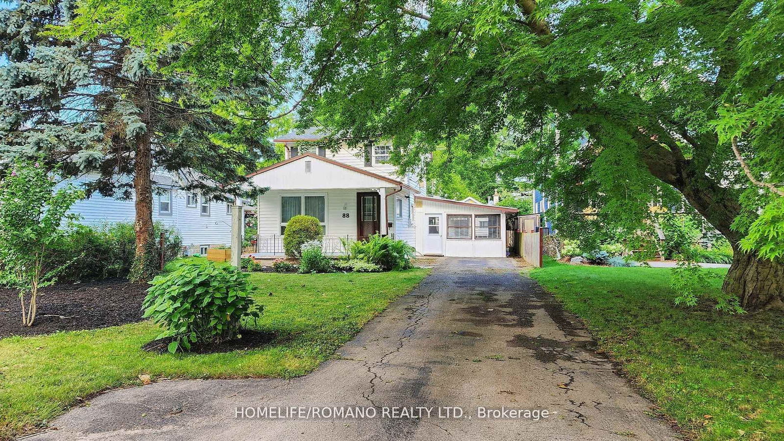 Detached House for sale at 88 Bayview Drive, St. Catharines, Port Dalhousie, L2N 4Z1 - MLS: X12125014