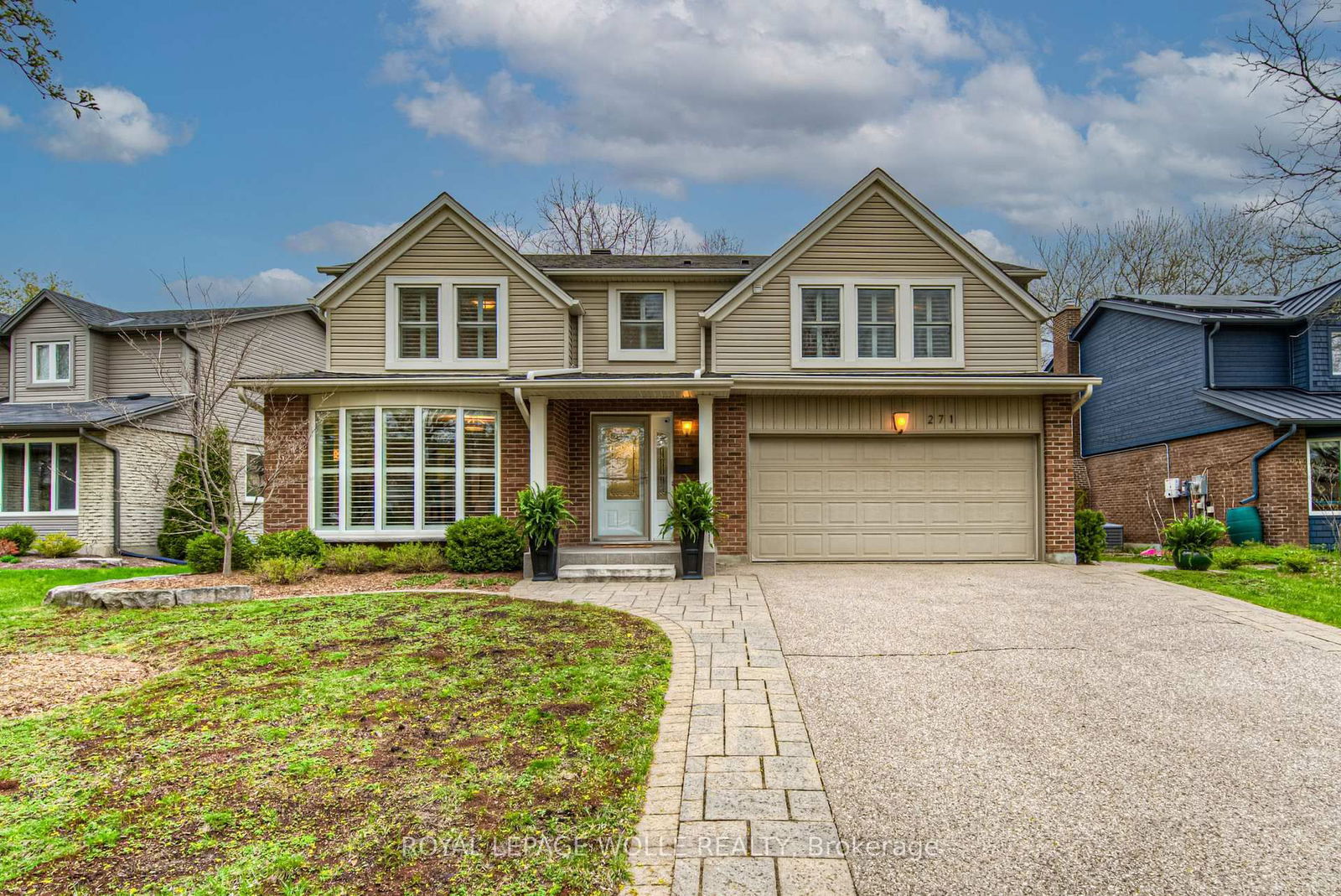 Detached House for sale at 271 Beechlawn Drive, Waterloo, N2L 5W8 - MLS: X12125202