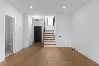 2 Park Cres, Loyalist - Amherstview image-0-4