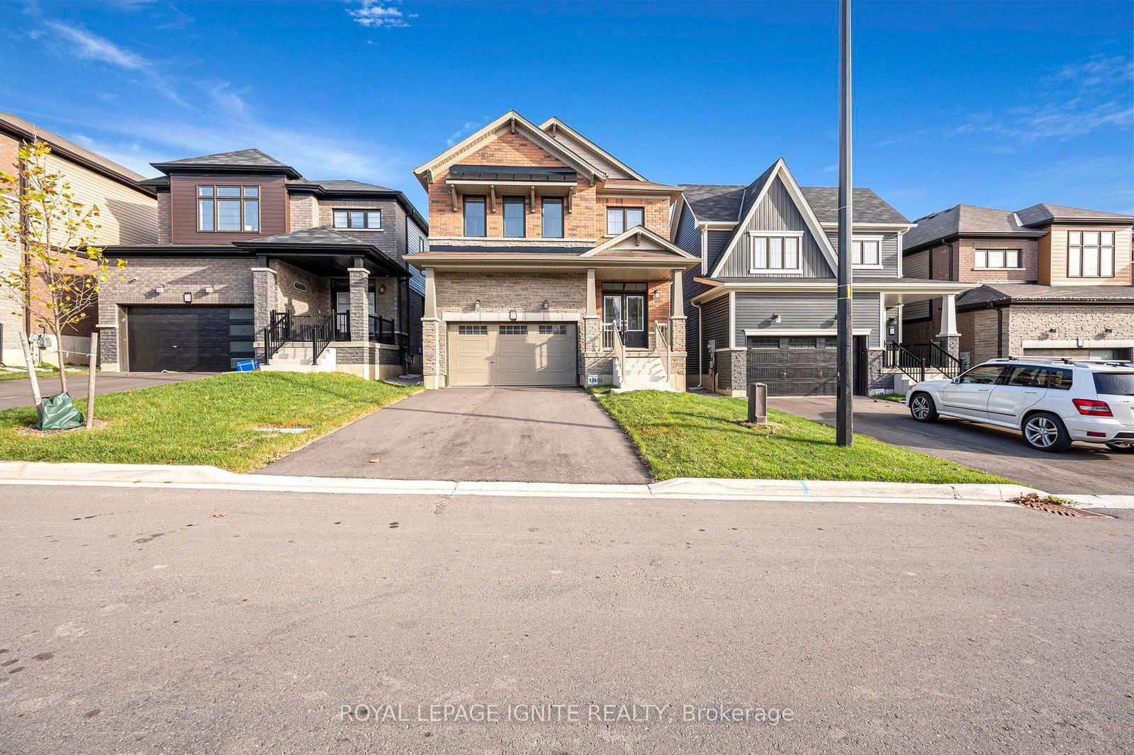 Detached House for sale at 22 Sundin Drive, Haldimand, Haldimand, N3W 0H1 - MLS: X12125428