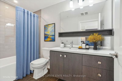 Unit 401 — 40 Esplanade Lane, Grimsby - Grimsby Beach image-0-4