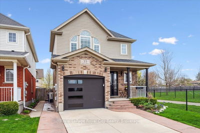 33 Bowen Dr, Guelph - Victoria North image-0-4