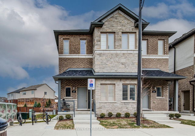 35 - 205 West Oak Trail
