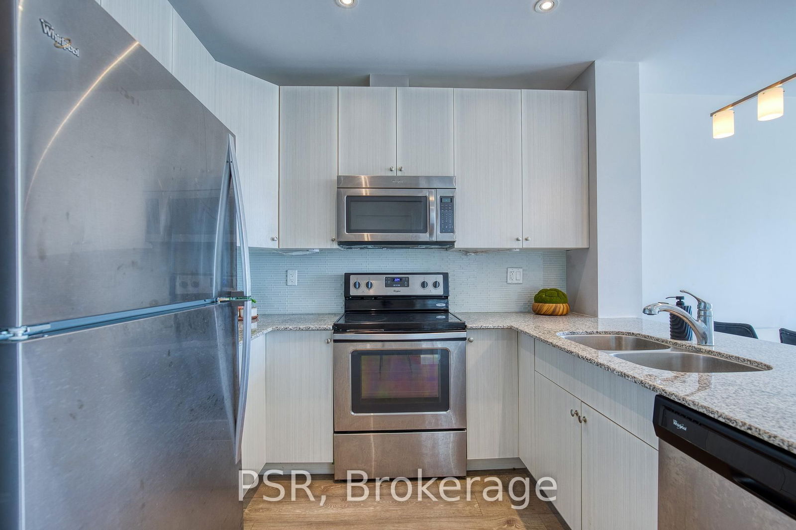 Condo for sale at 1205-1 Victoria Street, Kitchener, N2G 0B5 - MLS: X12125675