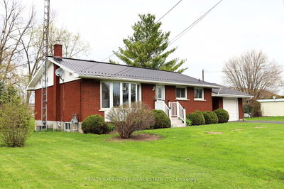 49 South St, North Dundas - Chesterville image-0-1
