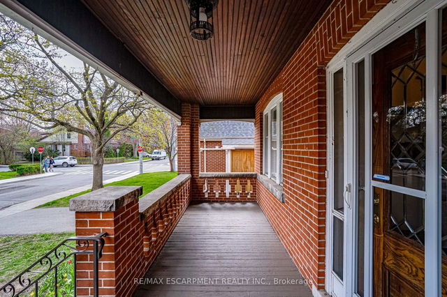 64 South Oval Street