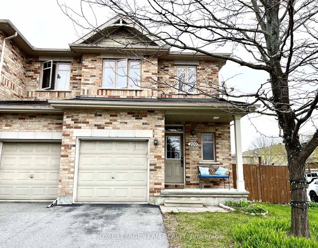 209 HORNCHURCH Lane