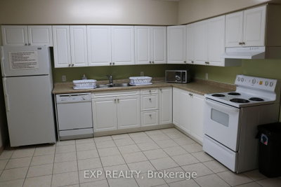 Unit 203 — 271 Lester Street — photo 4