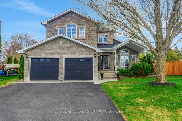 59 Frontenac Boulevard