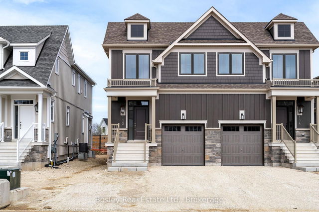 132 WHITE OAK Crescent