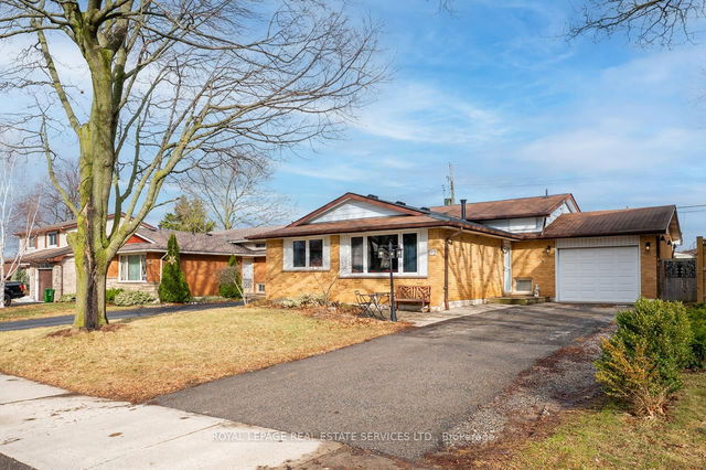 99 Mountbatten Drive
