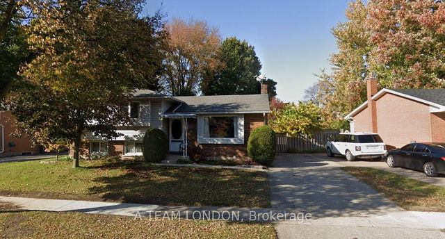 1463 Stoneybrook Crescent