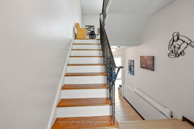 13 Philip Pl, Kincardine - Kincardine image-0-2