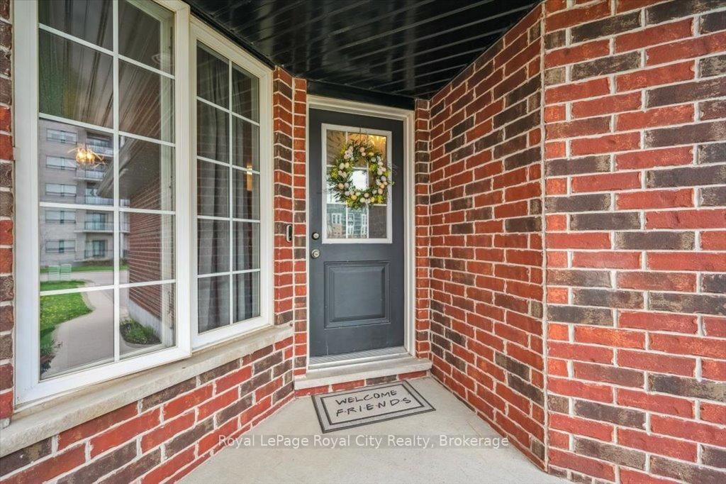 Detached House for sale at 183 Watson Road, Guelph, Grange Road, N1E 0C2 - MLS: X12126178
