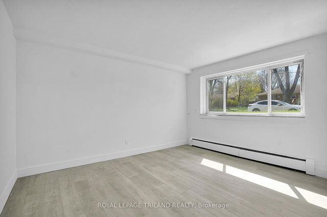 3 - 852 Trafalgar Street