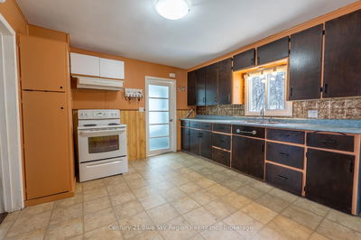 433 O'Brien St, North Bay - Central image-0-3