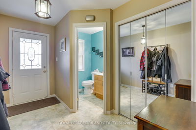 246 White Sands Dr, London South - South U image-0-3