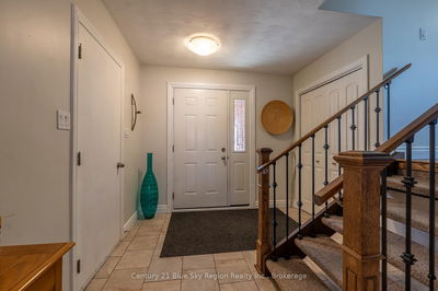 24 Riddle Crt, North Bay - Widdifield image-0-2