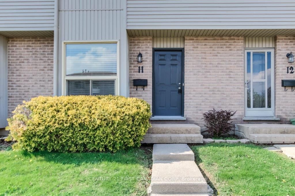 Townhouse for sale at 11-1920 Culver Drive, London East, East H, N5V 4P4 - MLS: X12126663