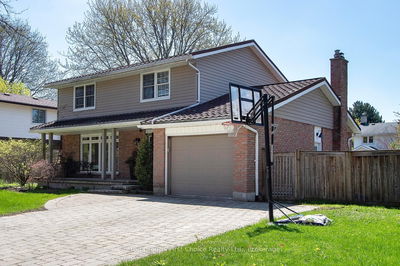 39 Park Lane Dr, Stratford - 