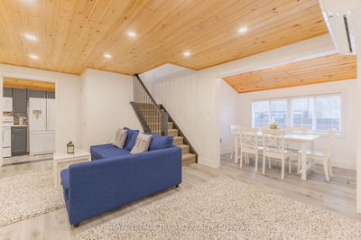 12 Woodward Ave, Lambton Shores - Grand Bend image-0-3