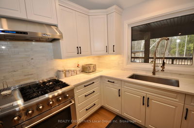 135 Hillside Lake Rd, North Bay - Airport image-0-2
