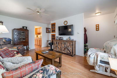 654 STORMONT St, Peterborough - Northcrest image-0-3