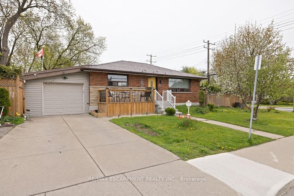 Detached House for sale at 71 Montrose Avenue, Hamilton, Rosedale, L8K 4Y3 - MLS: X12126973