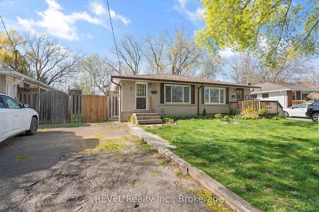 31 Louis Avenue