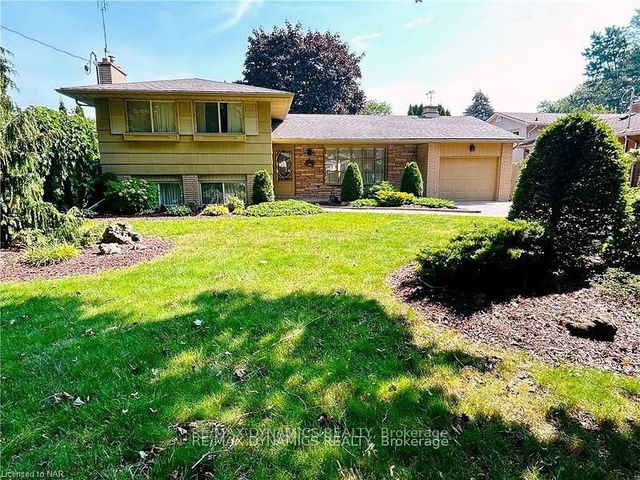 32 Mississauga Road