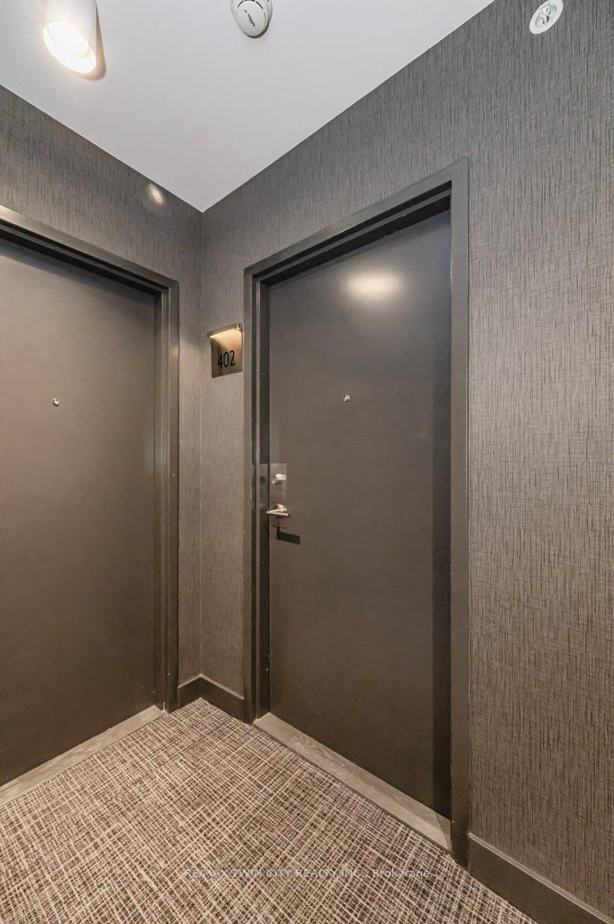 402 - 85 DUKE St S, Kitchener, N2G 1A6 | Image 2