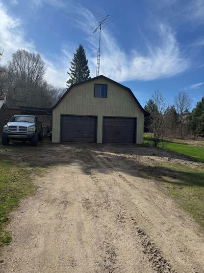 112 Queen St, Burk's Falls - Burk's Falls image-0-1