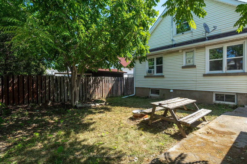 2 - 23 Augusta Ave, St. Catharines, L2M 5R3 | Image 2